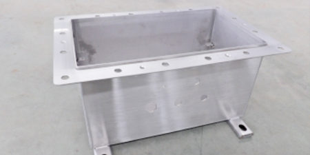 機(jī)構(gòu)箱加工定制，讓光伏工程從細(xì)節(jié)就有了保障